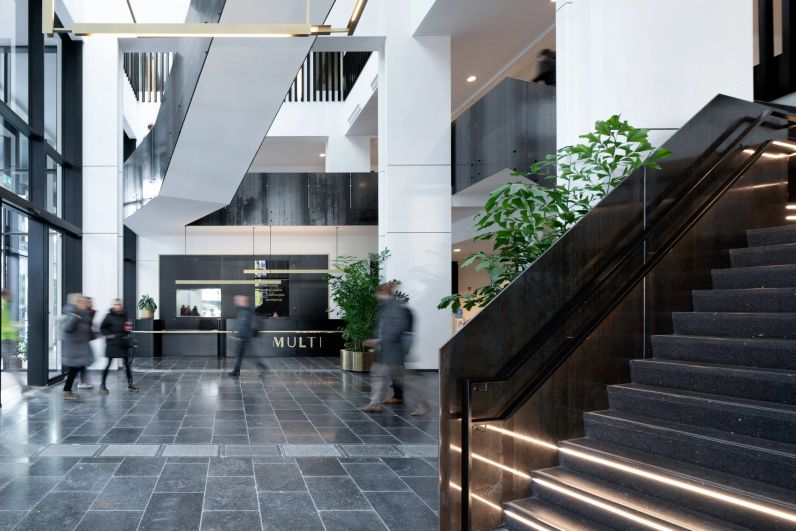 Multi Tower - subletting 5th floor 