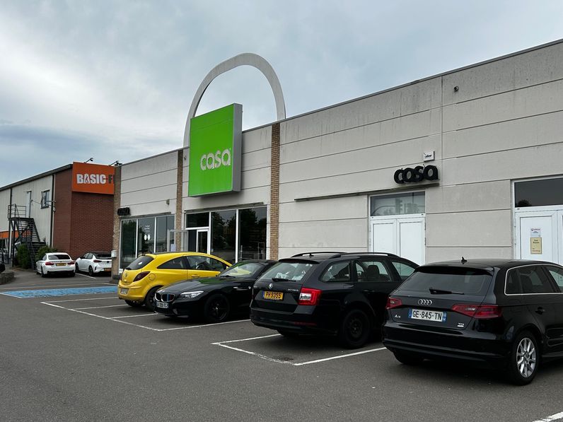 RETAIL PARK - SANDWEILER