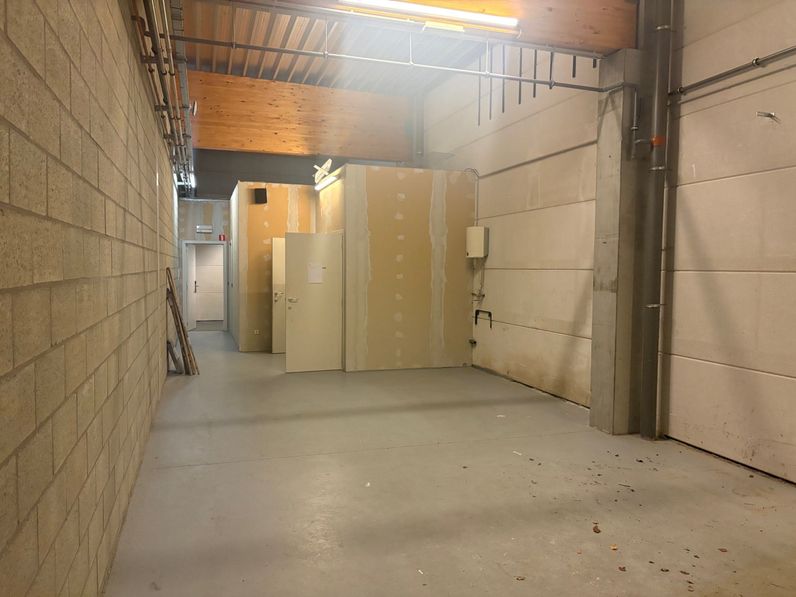 RETAIL PARK - SANDWEILER