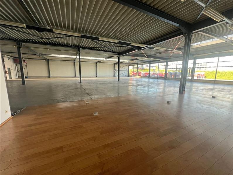 Avenue Henri Zaman 16