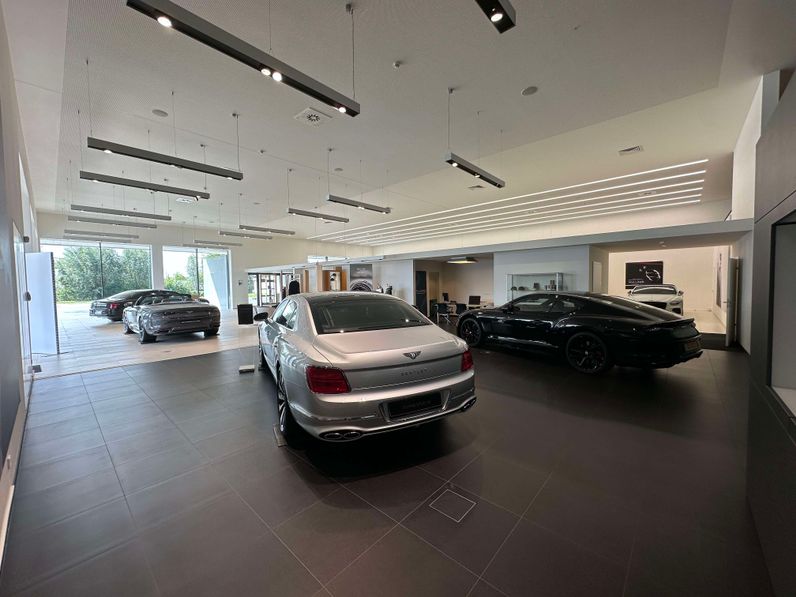 RAIFFEISEN 1 (F.T. GARAGE BENTLEY)