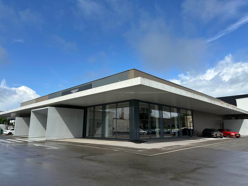 RAIFFEISEN 1 (F.T. GARAGE BENTLEY)