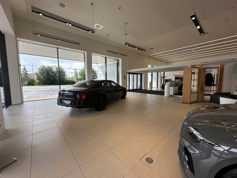 RAIFFEISEN 1 (F.T. GARAGE BENTLEY)