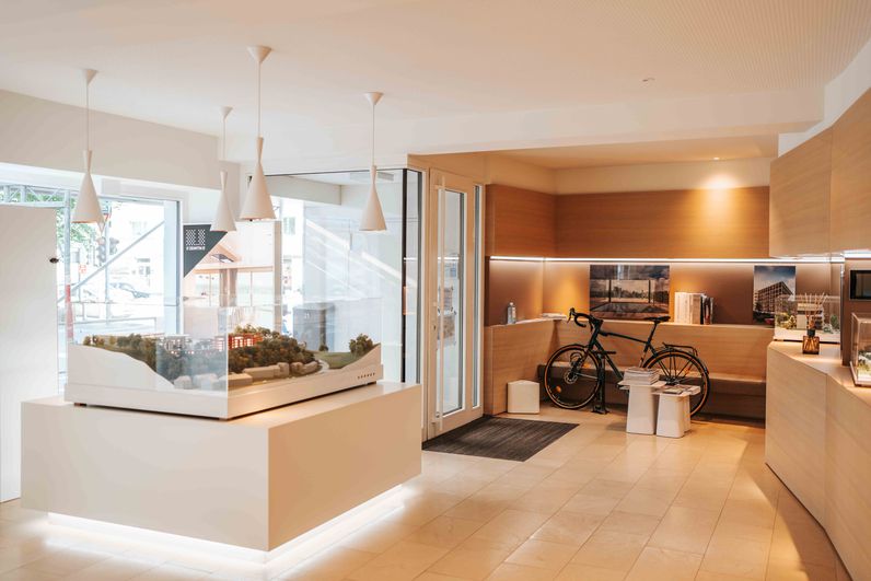CENTRE RICHEMONT - RETAIL