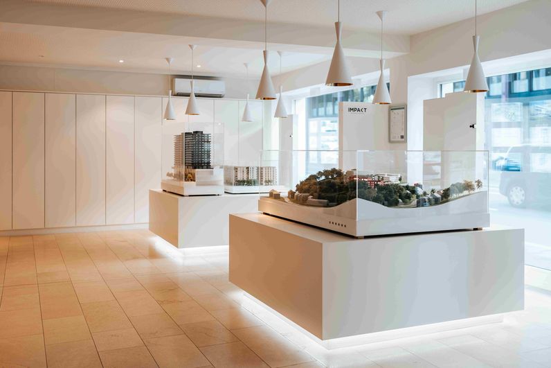 CENTRE RICHEMONT - RETAIL