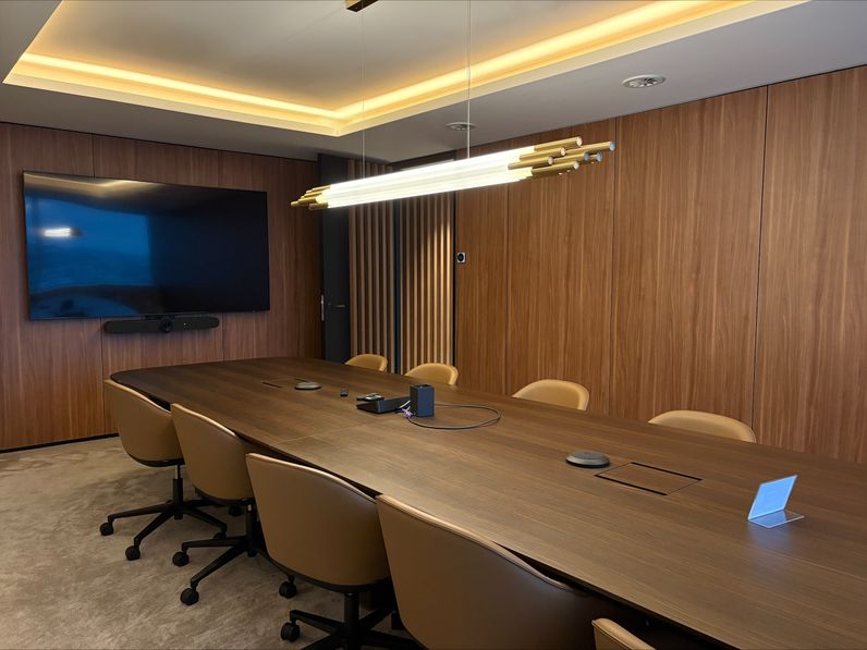 The Claus - Subletting 12th floor