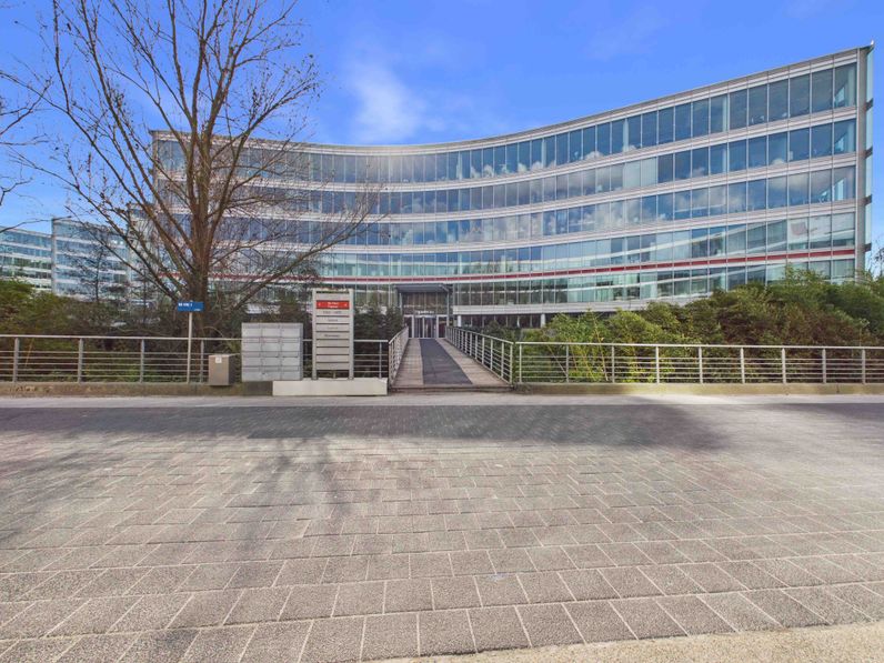 Corporate Village - Figueras - Subletting