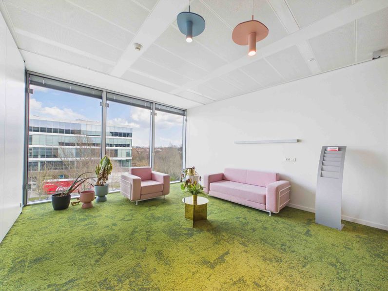 Corporate Village - Figueras - Subletting