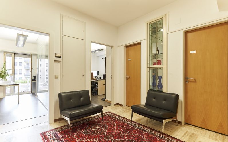 PORTE-NEUVE 11C - OFFICE