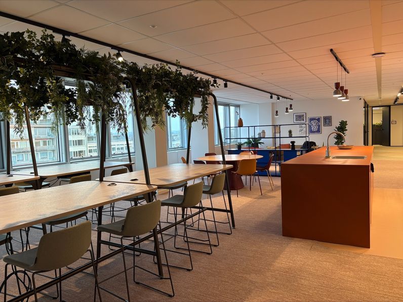 Brand Whitlock 87 - Business Center