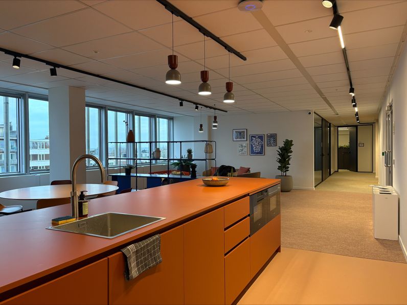 Brand Whitlock 87 - Business Center