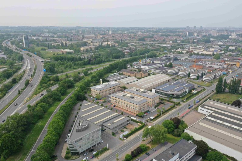 Drogenbos Techno Center - Humaniteit 235 - Business Center