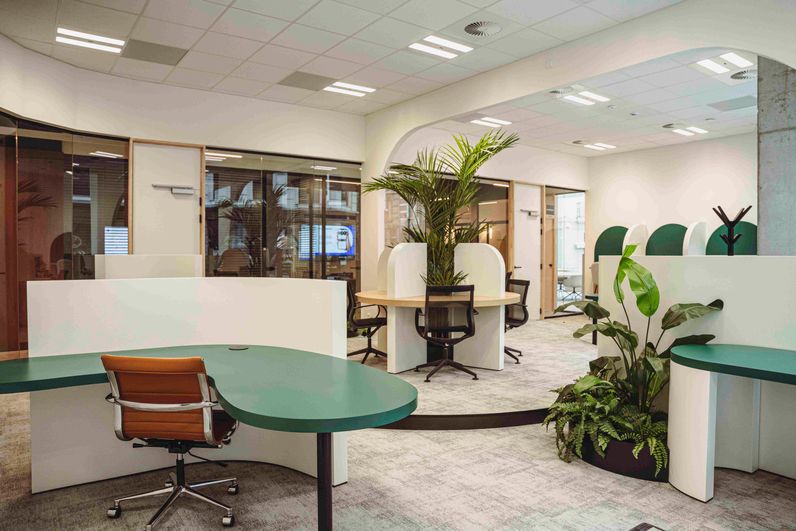 Spectrum - Business Center - Meetdistrict