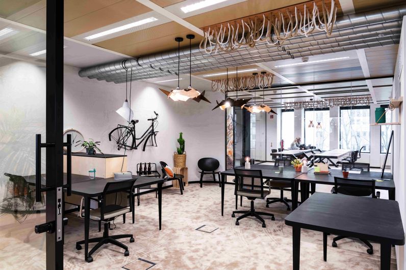 Platinum - Business Center - Silversquare