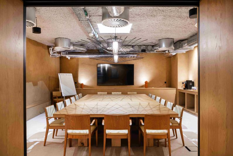 Platinum - Business Center - Silversquare