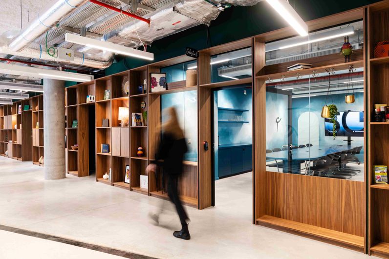 Quatuor - Business Center - Silversquare