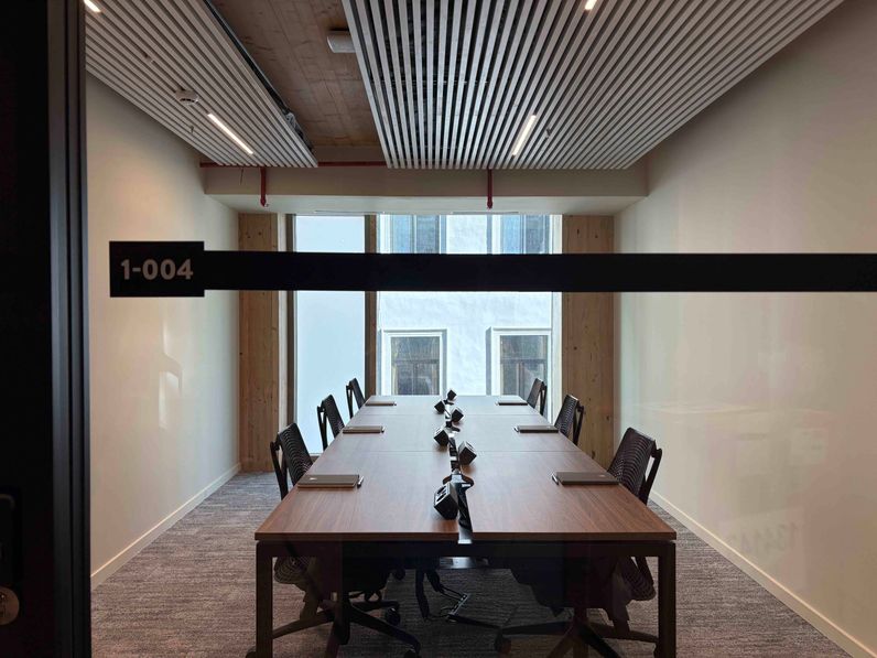 The Precedent - Business Center - Industrious
