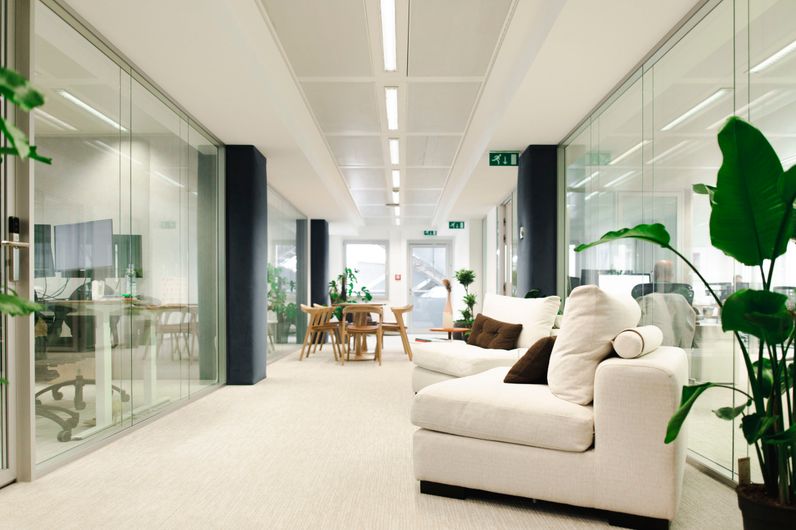 THE OFFICE SUITS - PRINCE HENRI 33 (CBD)