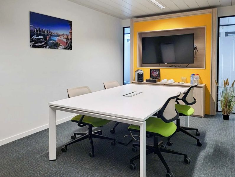 REGUS - ROYAL 26 (CBD)