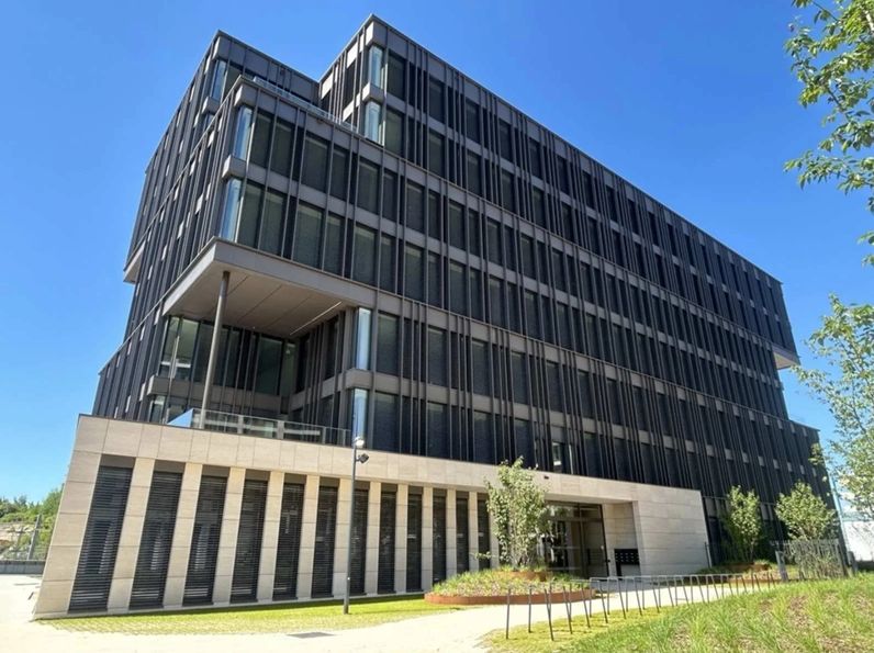 REGUS THE SHIFT - SCILLAS 24 (Howald)