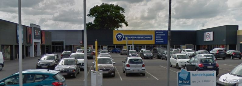 Mammoet Shopping II - Unit 4 FOR RENT