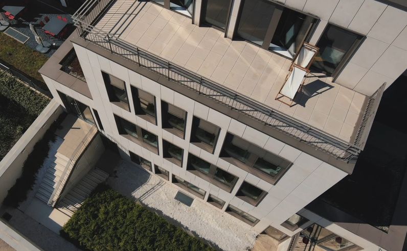 SILVERSQUARE - GLESENER 21 (Station)