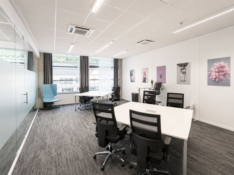 OFFICE CENTER DES RIVES DE CLAUSEN
